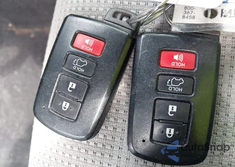 2017 Toyota Rav4 Xle z USA, uszkodzony, nr VIN JTMWFREV1HJ719183